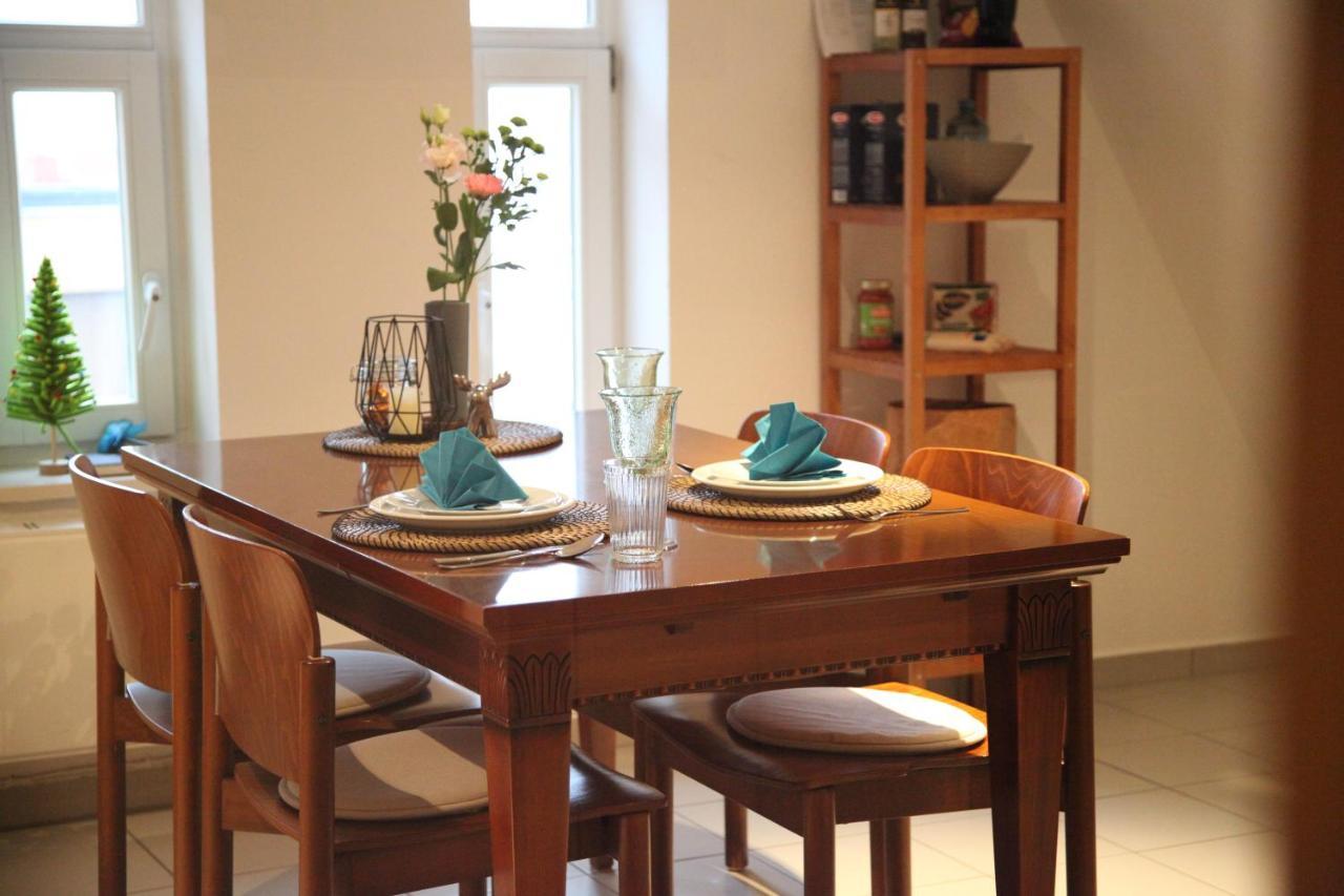 Wunderschoene Dachgeschoss - Maisonette Apartment